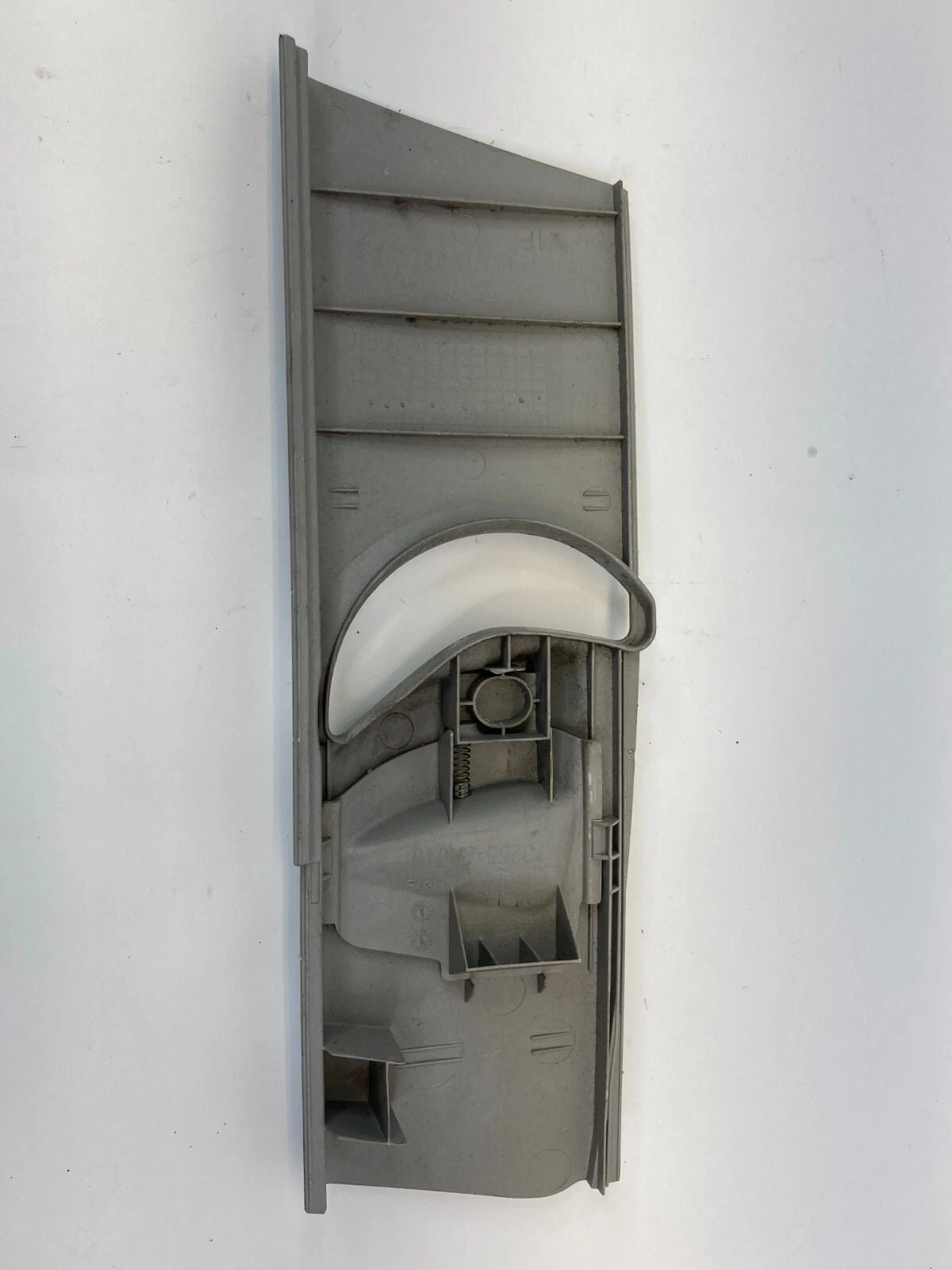 2009-2013 TOYOTA MATRIX RIGHT UPPER CENTER PILLAR B TRIM COVER 73135-06030 OEM