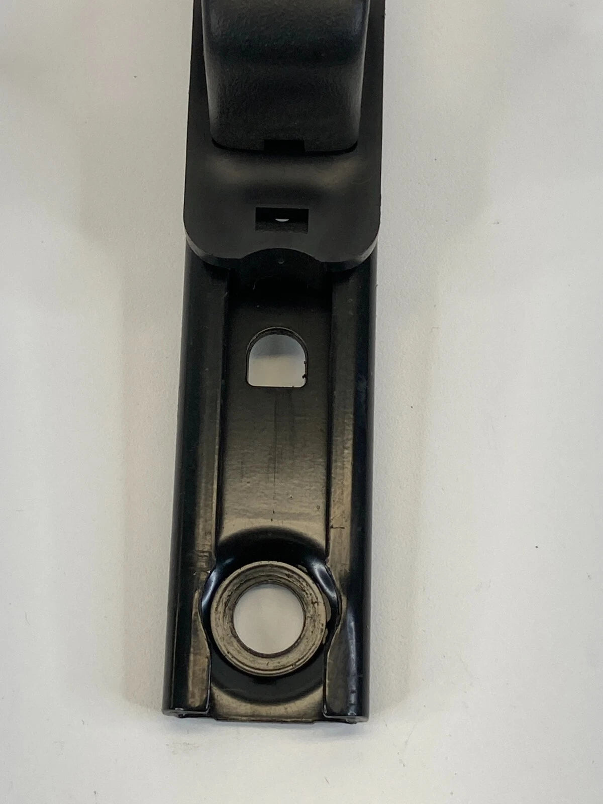 04 05 06 07 08 PONTIAC GRAND PRIX FRONT SEAT BELT HEIGHT ADJUSTER OEM