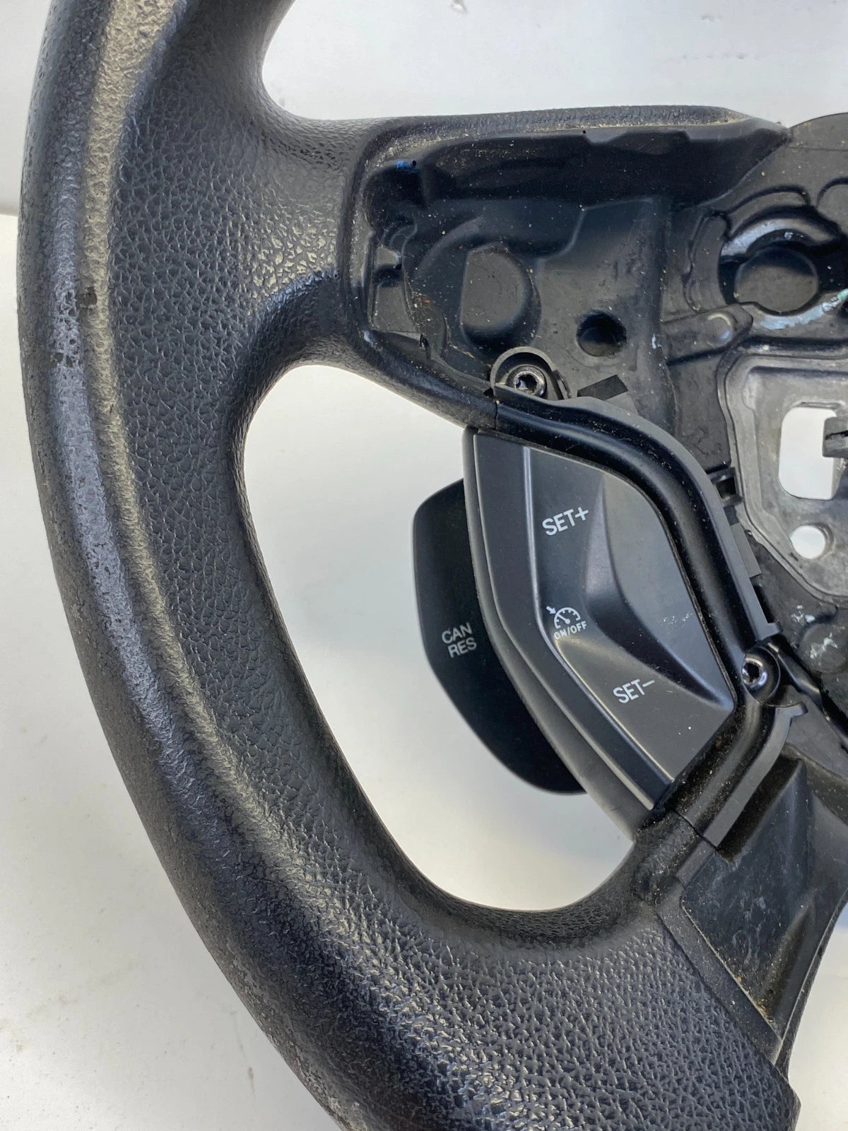 12-14 FORD FOCUS STEERING WHEEL W/ CONTROLS & PADDLE SHIFTER BM51-3600-RD3ZHE
