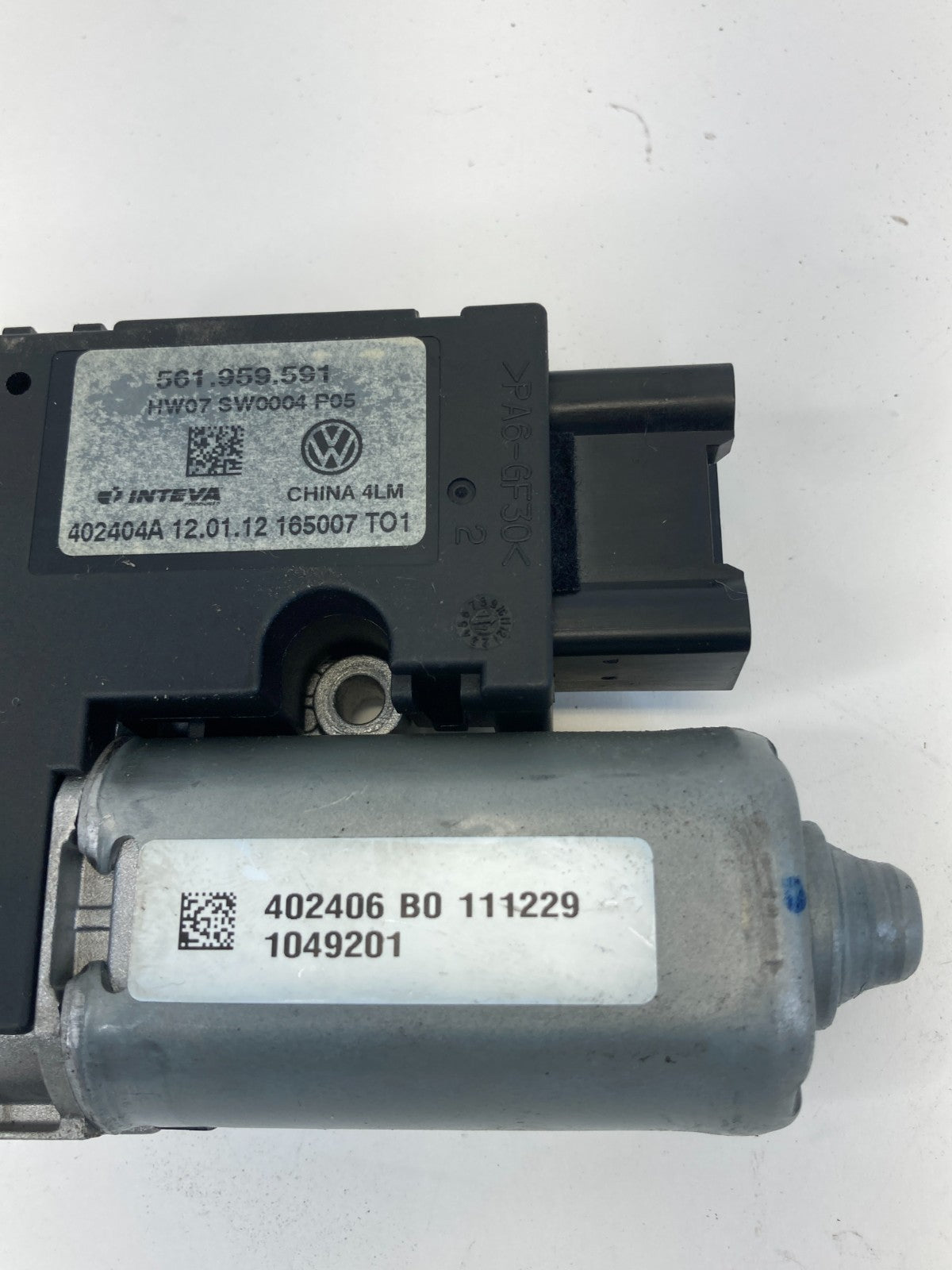2012-2022 Volkswagen Passat Sedan Sunroof Moonroof Sun Roof Motor 561959591 OEM