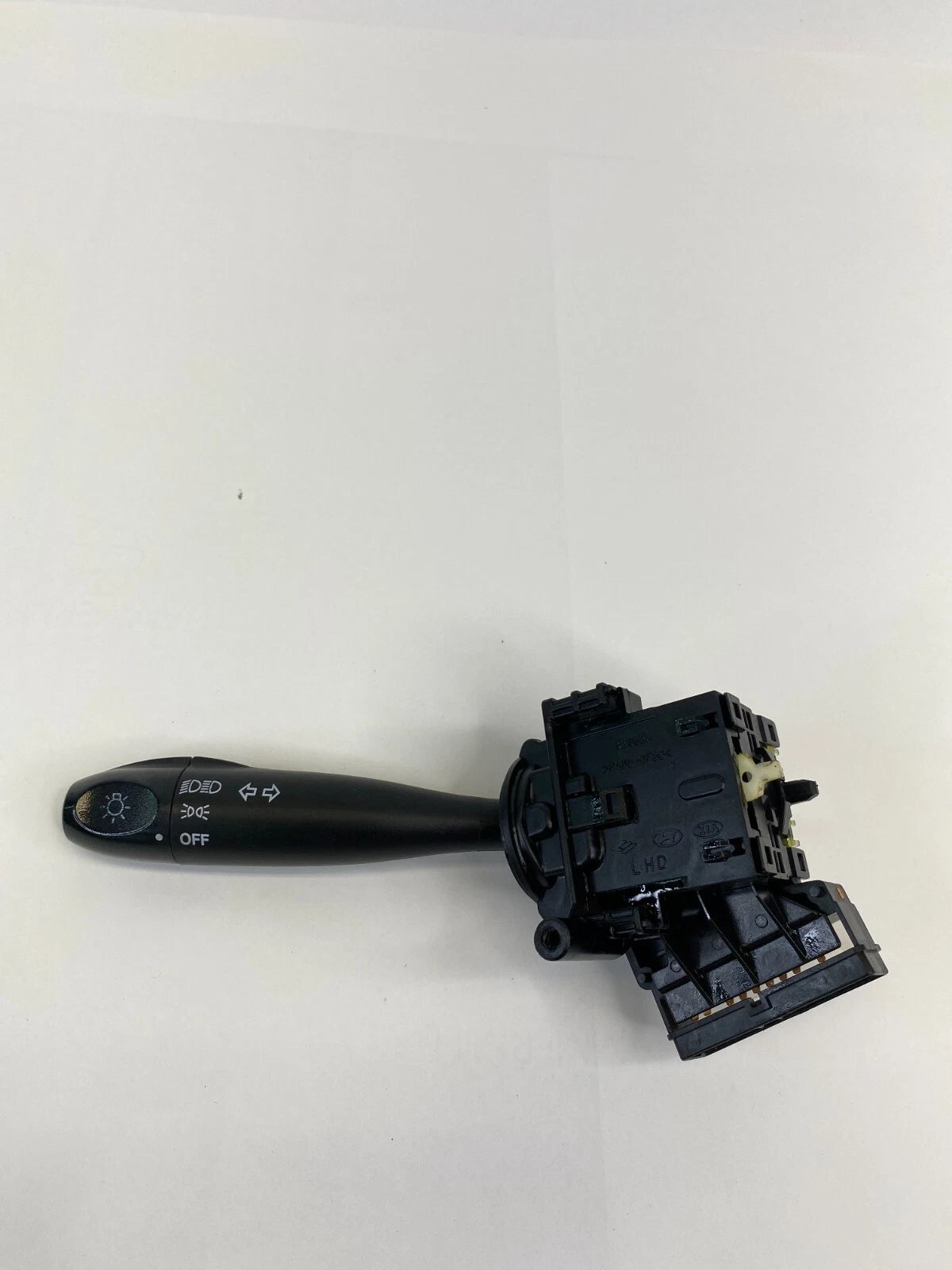 06-11 HYUNDAI ACCENT TURN SIGNAL HEADLIGHT DIMMER COMBINATION SWITCH OEM 32932A