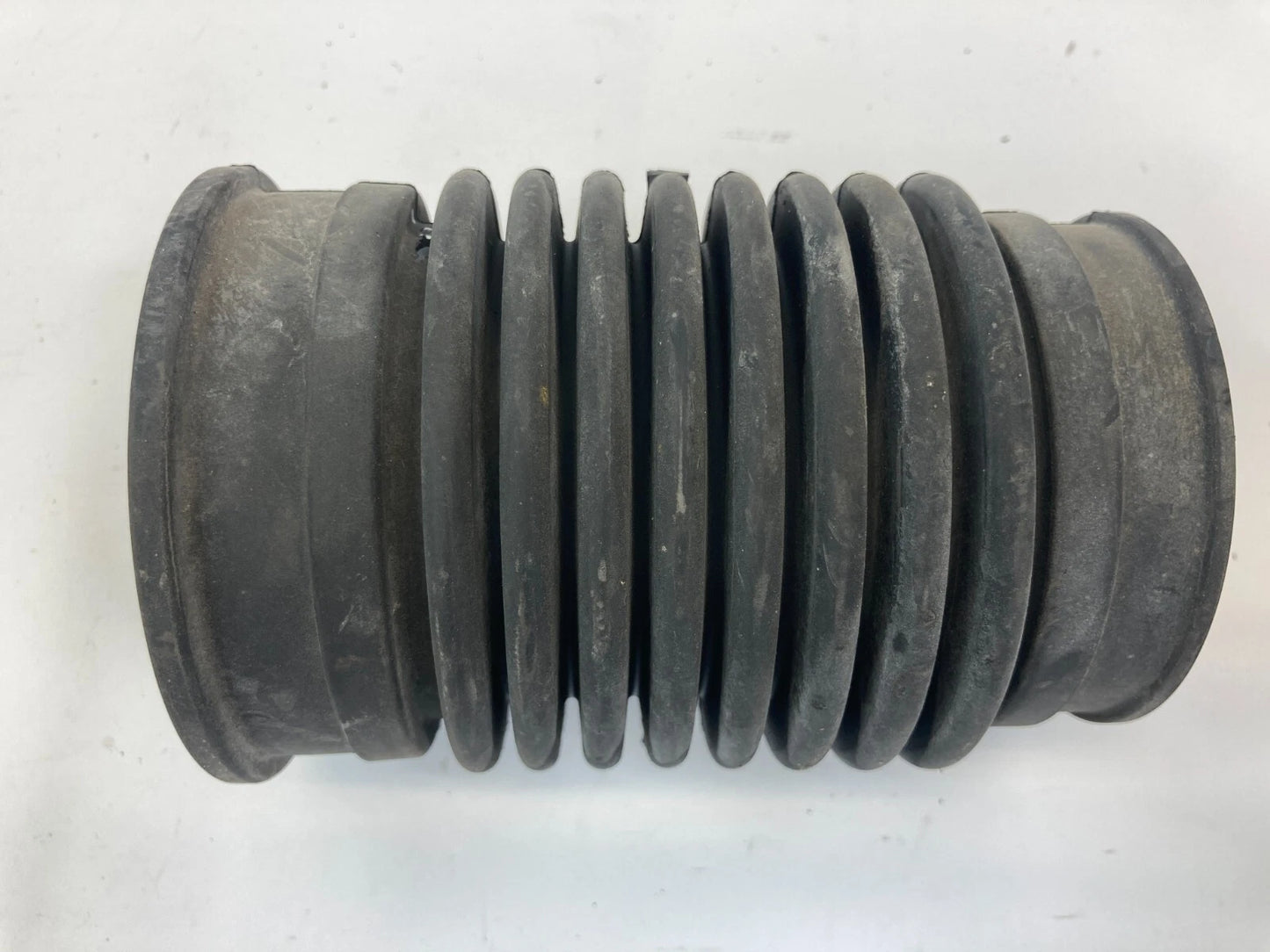 2003-2006 HONDA ELEMENT 2.4L L4 AT AIR INTAKE CLEANER HOSE DUCT INLET TUBE OEM