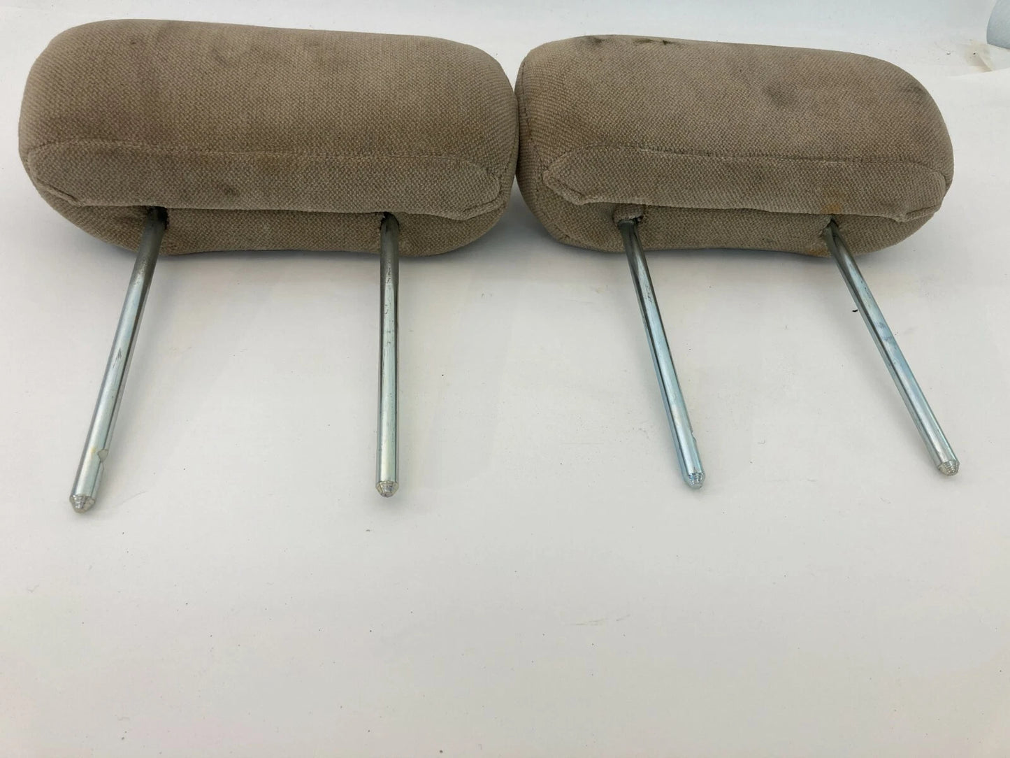 2003-2008 ISUZU ASCENDER THIRD ROW PAIR SET RIGHT LEFT SEAT HEADREST HEAD REST