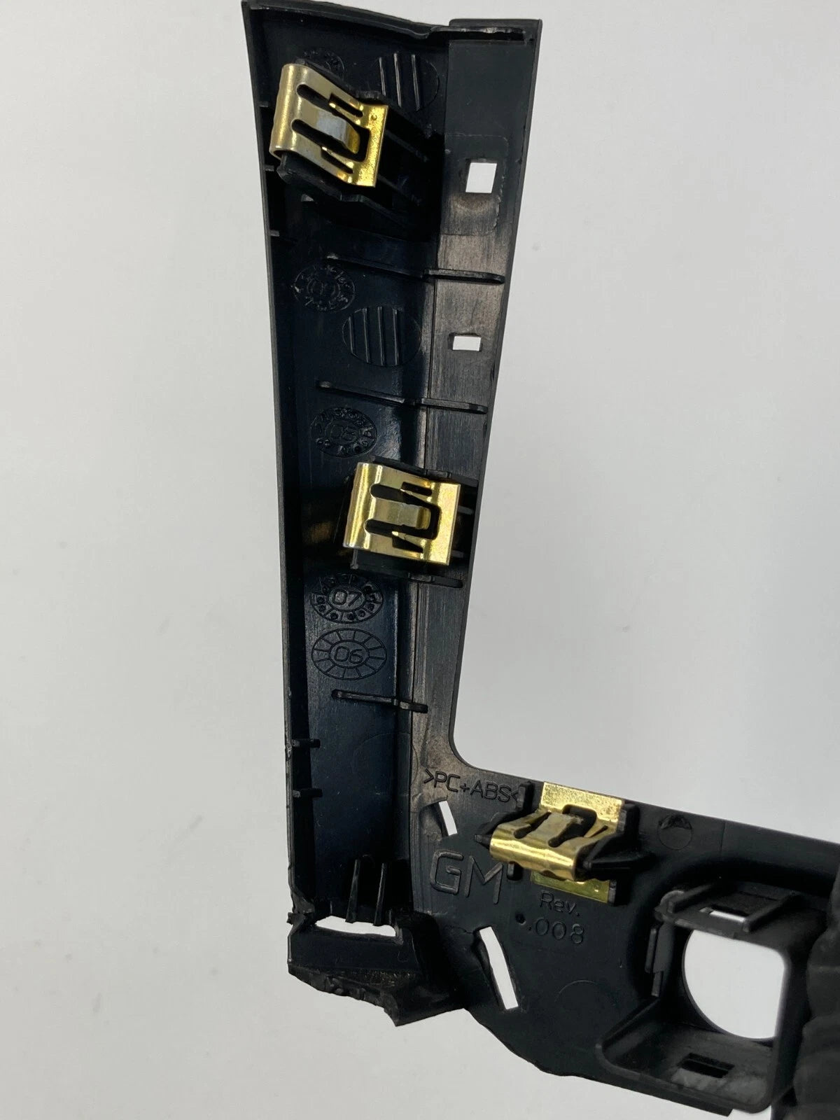 2008-2012 CHEVROLET MALIBU DASH RADIO CLIMATE CONTROL BRACKET SUPPORT COVER