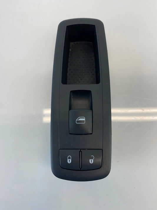 2008-2012 CHRYSLER TOWN & COUNTRY FRONT RIGHT DOOR POWER WINDOW SWITCH 68029178A