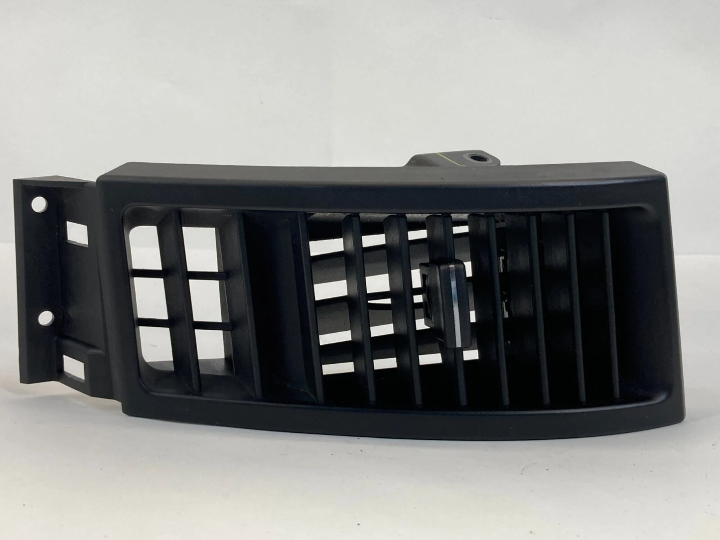 2007-2012 MITSUBISHI GALANT RIGHT PASSENGER DASH AC AIR VENT GRILLE OUTLET OEM
