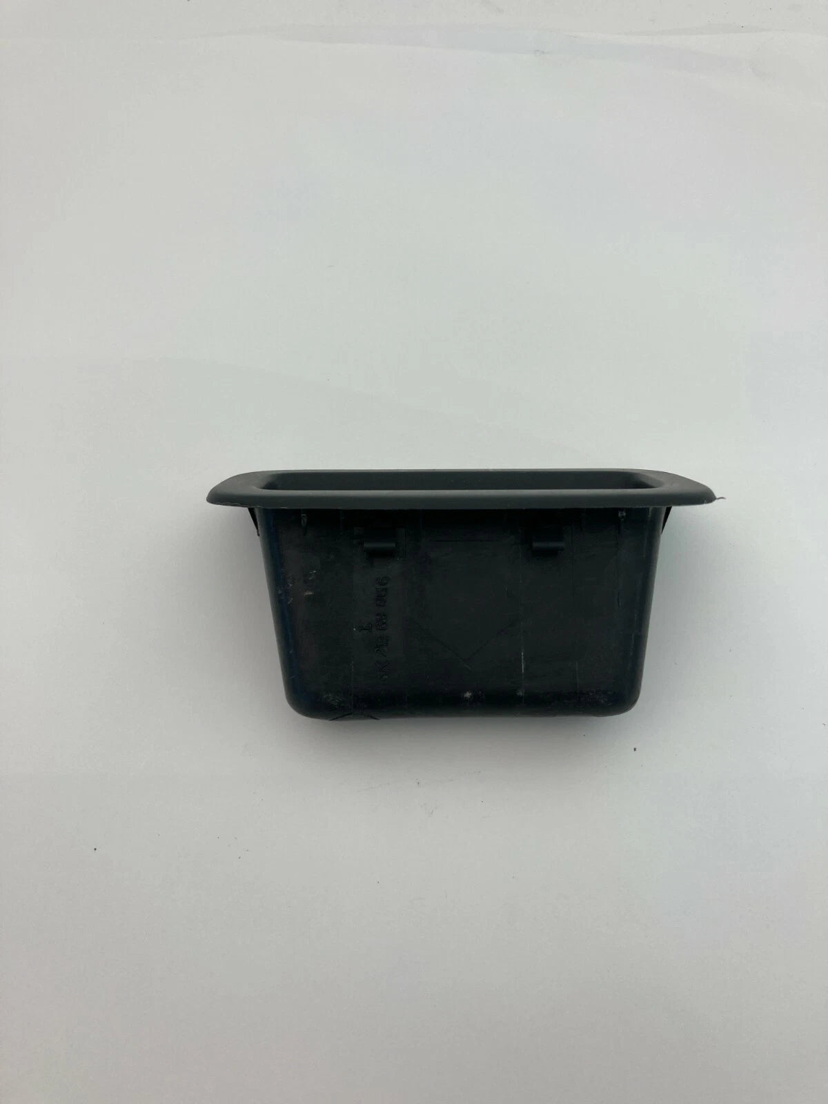 2003 2004 2005 MAZDA6 MAZDA 6 INTERIOR INNER TRUNK PANEL HANDLE OEM