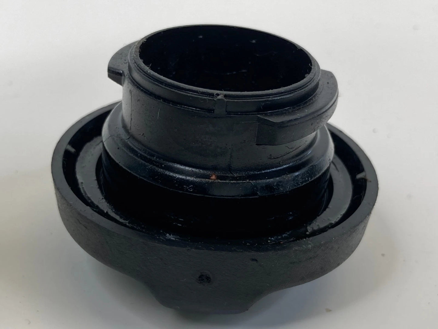 2007-2015 Mini Cooper 1.6L 16V Engine Compartment Oil Filler Cap Cover OEM