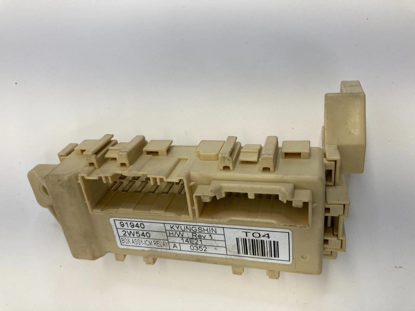 2013-2015 HYUNDAI SANTA FE 3.3L V6 INTERIOR CABIN ICM JUNCTION FUSE RELAY BOX