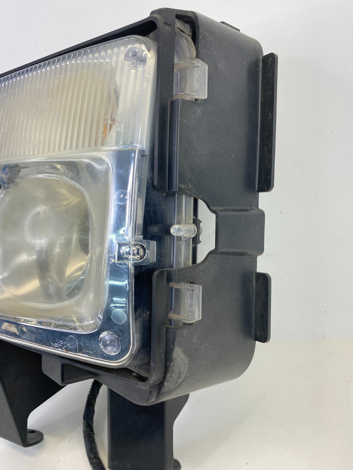 04 05 06 07 08 09 Cadillac SRX Front Left Side Fog Light Lamp Assembly OEM