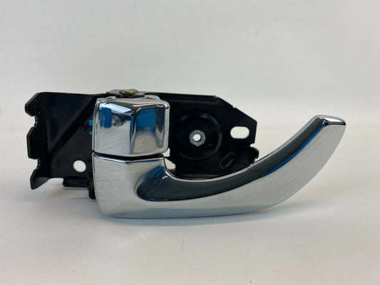 2004-2006 KIA AMANTI REAR LEFT DRIVER SIDE INTERIOR DOOR HANDLE ASSEMBLY OEM