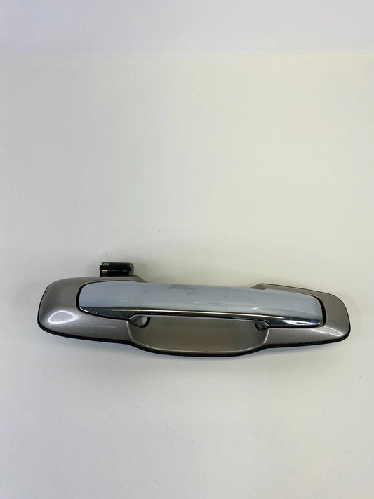 2003-2006 SUZUKI XL-7 REAR RIGHT SIDE EXTERIOR DOOR HANDLE 82810-65D10 OEM