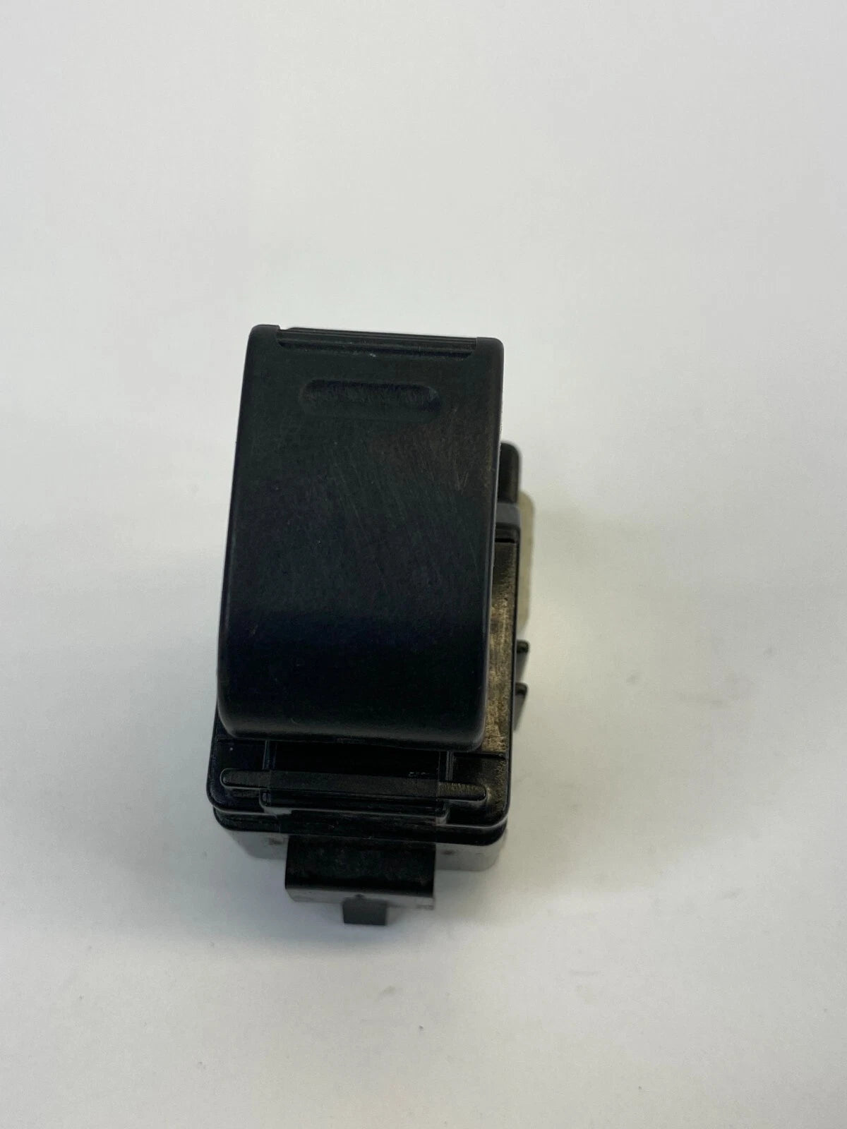 1993-2008 TOYOTA COROLLA REAR RIGHT PASSENGER DOOR POWER WINDOW BUTTON SWITCH