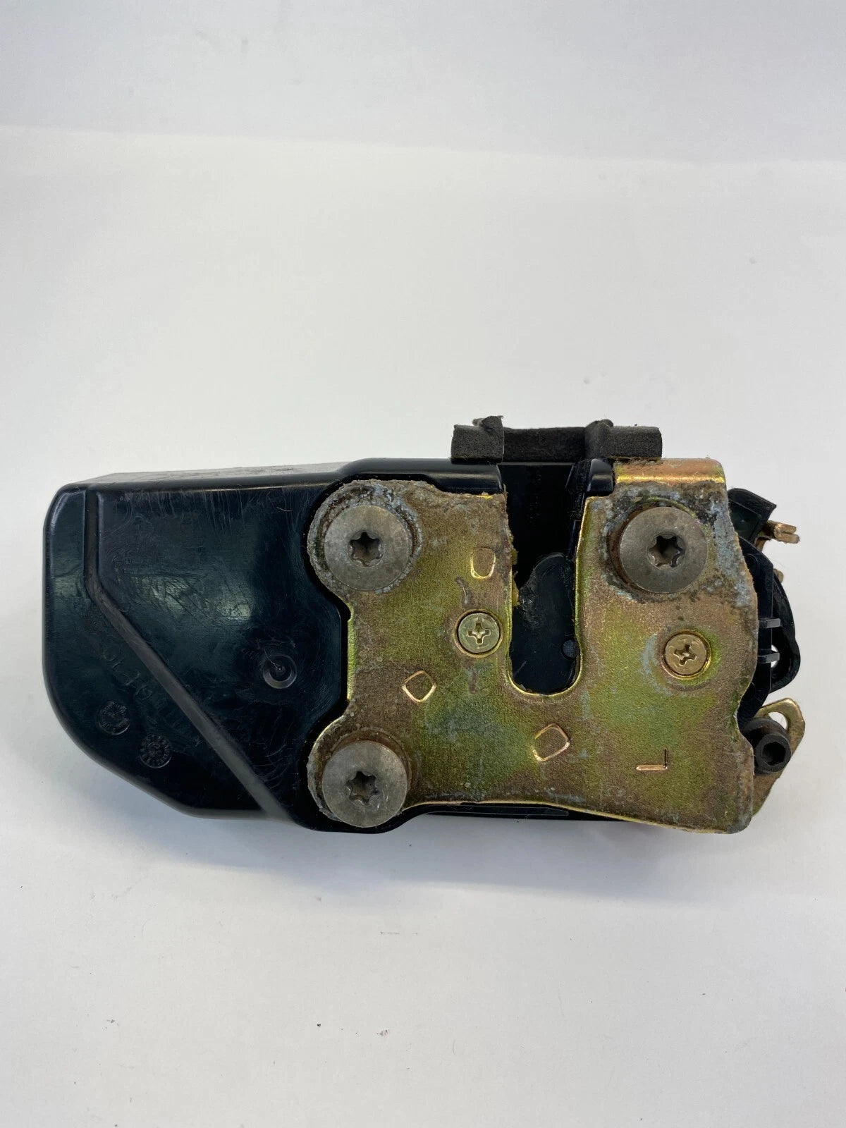 2005-2010 CHRYSLER 300 REAR LEFT DRIVER SIDE POWER DOOR LOCK LATCH ACTUATOR OEM