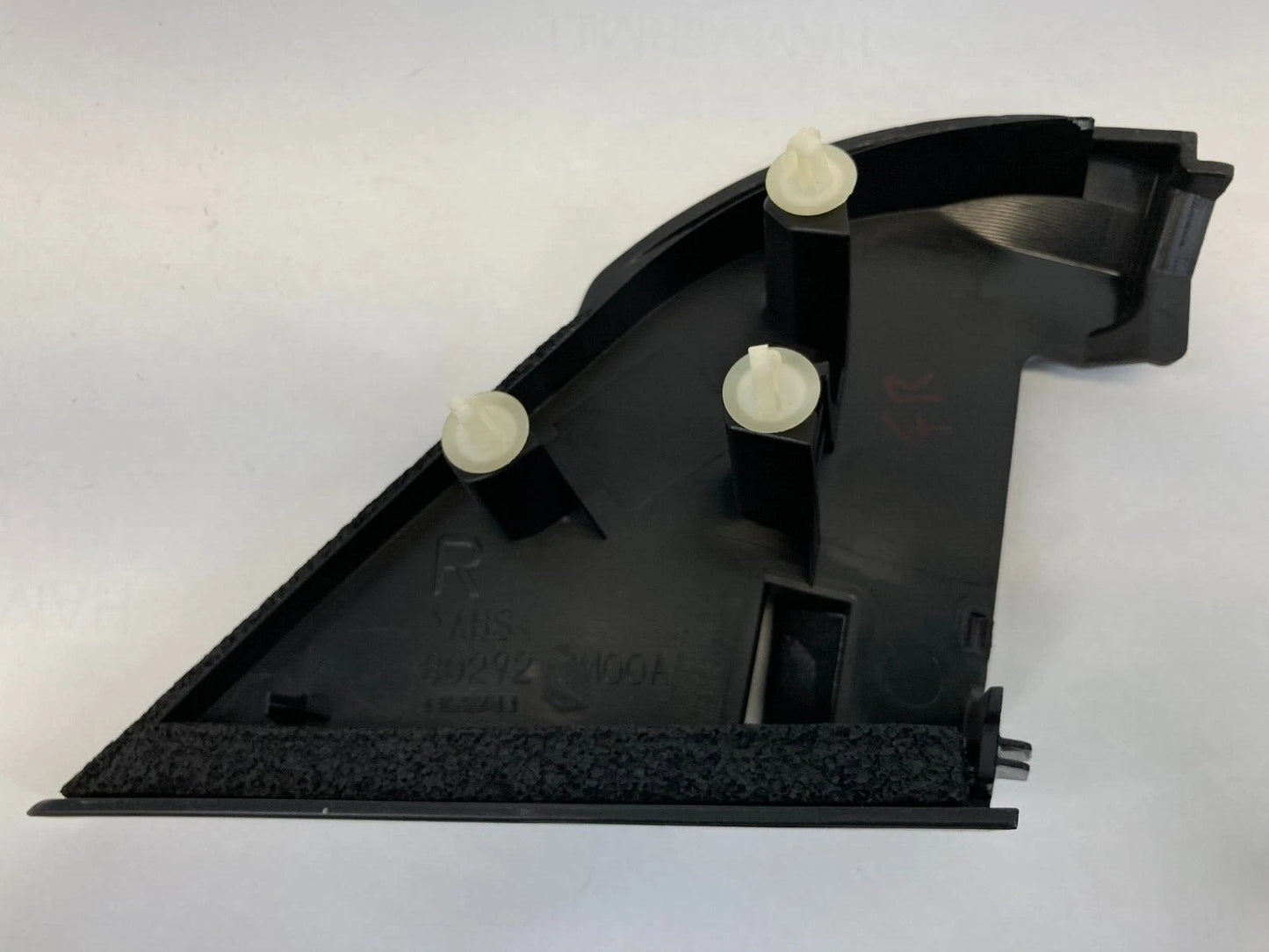2008-2013 NISSAN ROGUE FRONT RIGHT INNER DOOR MIRROR COVER TRIM OEM 80292JM00A