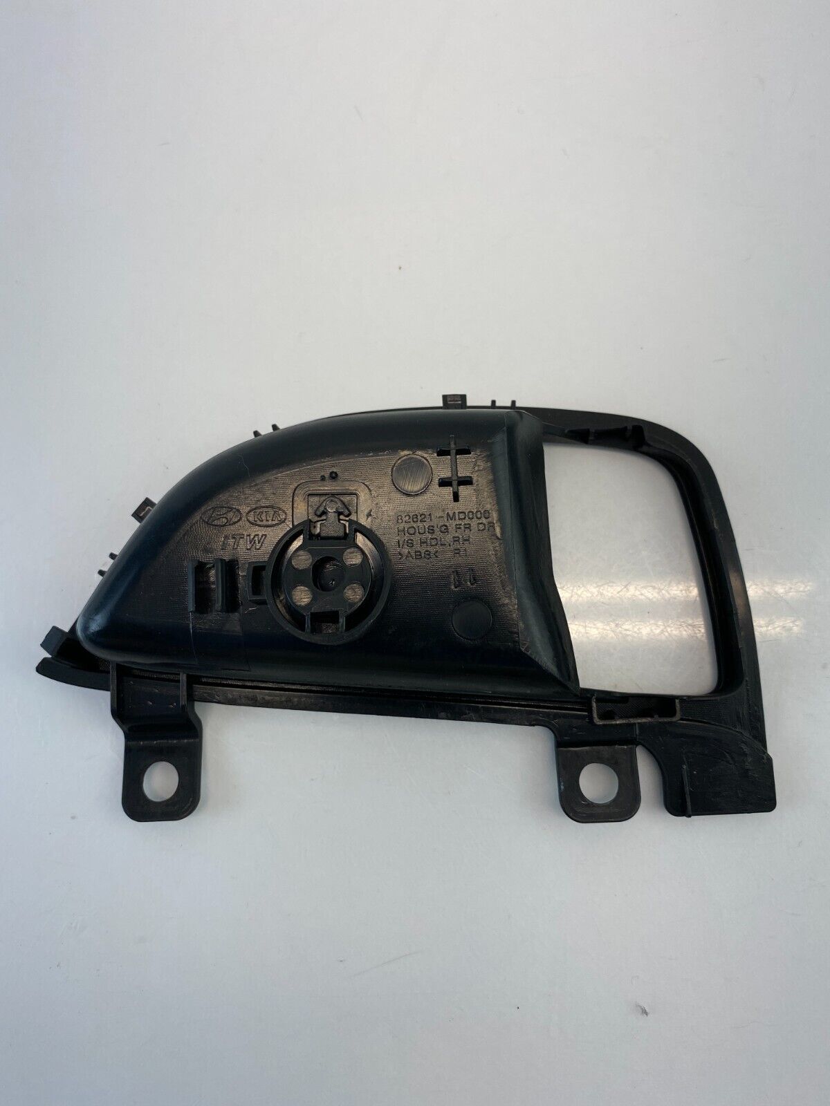 11-13 Hyundai Elantra Front Right Inner Door Handle Bezel Cover 82621MD000 OEM