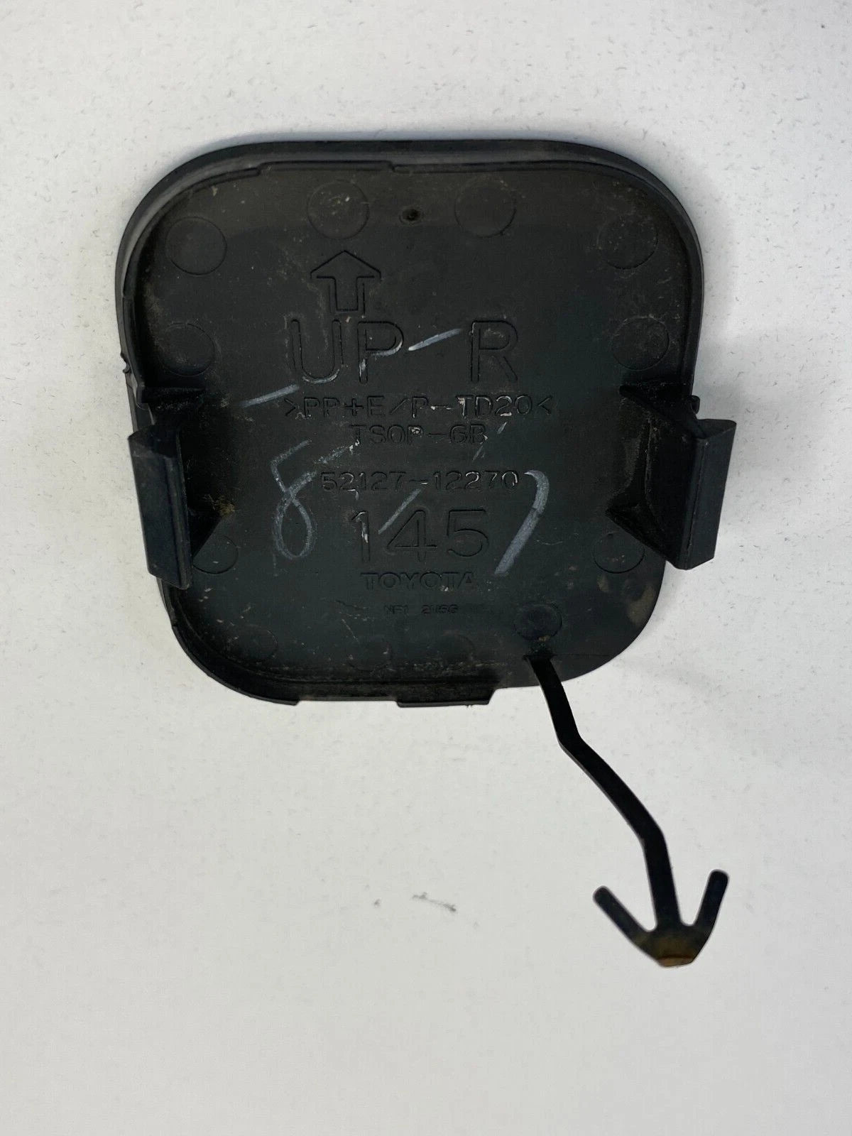 08-10 SCION XB RIGHT SPORT BUMPER TOW HOOK EYE CAP ACCESS COVER TRIM 52127-12270