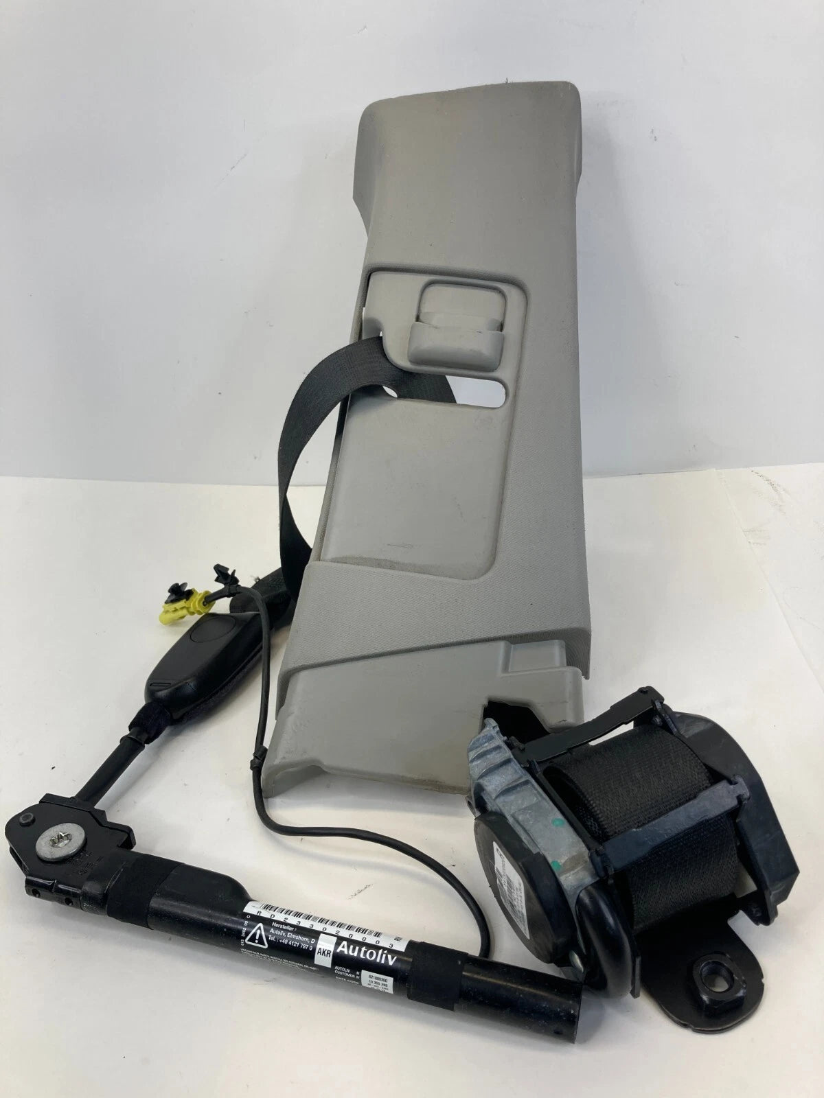 11-16 CHEVROLET CRUZE FRONT RIGHT PASSENGER SEAT BELT RETRACTOR & COVER