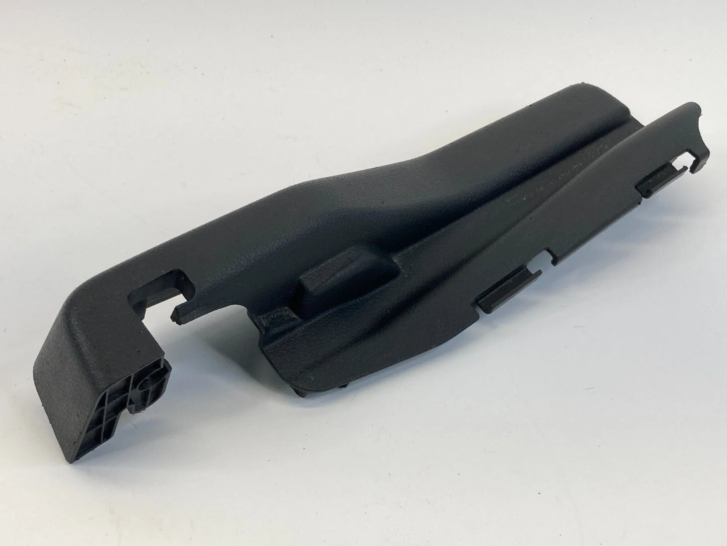 12-20 CHEVROLET SONIC FRONT SEAT TRACK RAIL END COVER CLOSURE PANEL L0266703AA