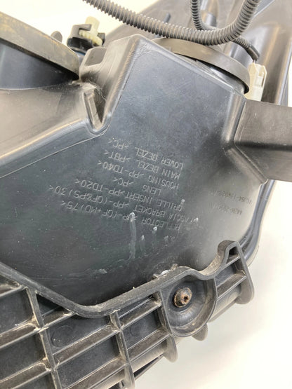 2013-2016 FORD ESCAPE FRONT RIGHT PASSENGER HEADLIGHT HEADLAMP HALOGEN OEM