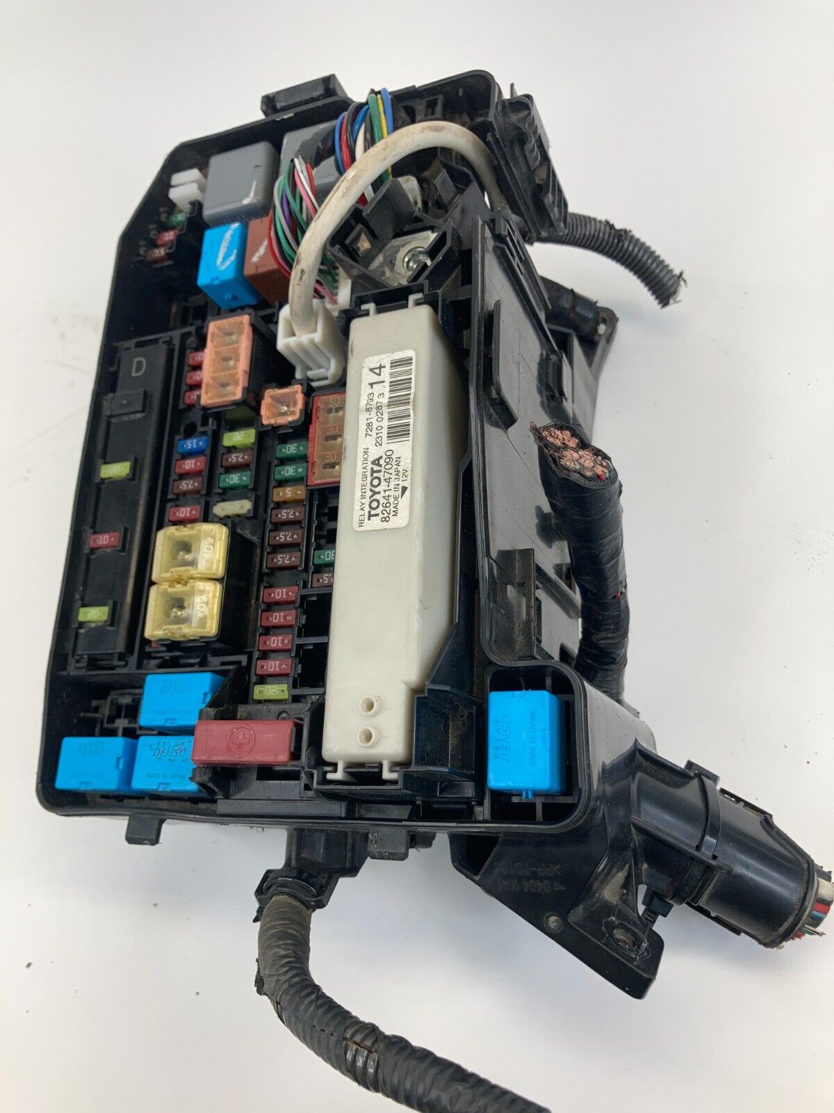 2012-2015 Toyota Prius 1.8L 16V Fuse Box Relay Junction Block 82641-47090 OEM