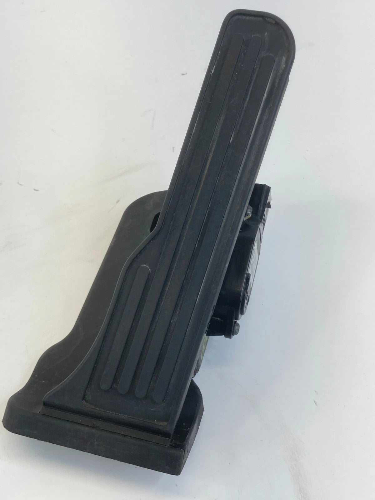 2013-2019 CADILLAC ATS 2014-2019 CTS GAS PEDAL ACCELERATOR 22912362 OEM