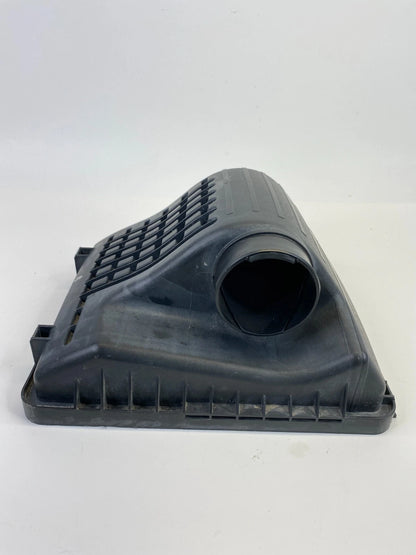 2011-2014 HYUNDAI SONATA 2.4L AT AIR INTAKE CLEANER BOX UPPER COVER TRIM OEM