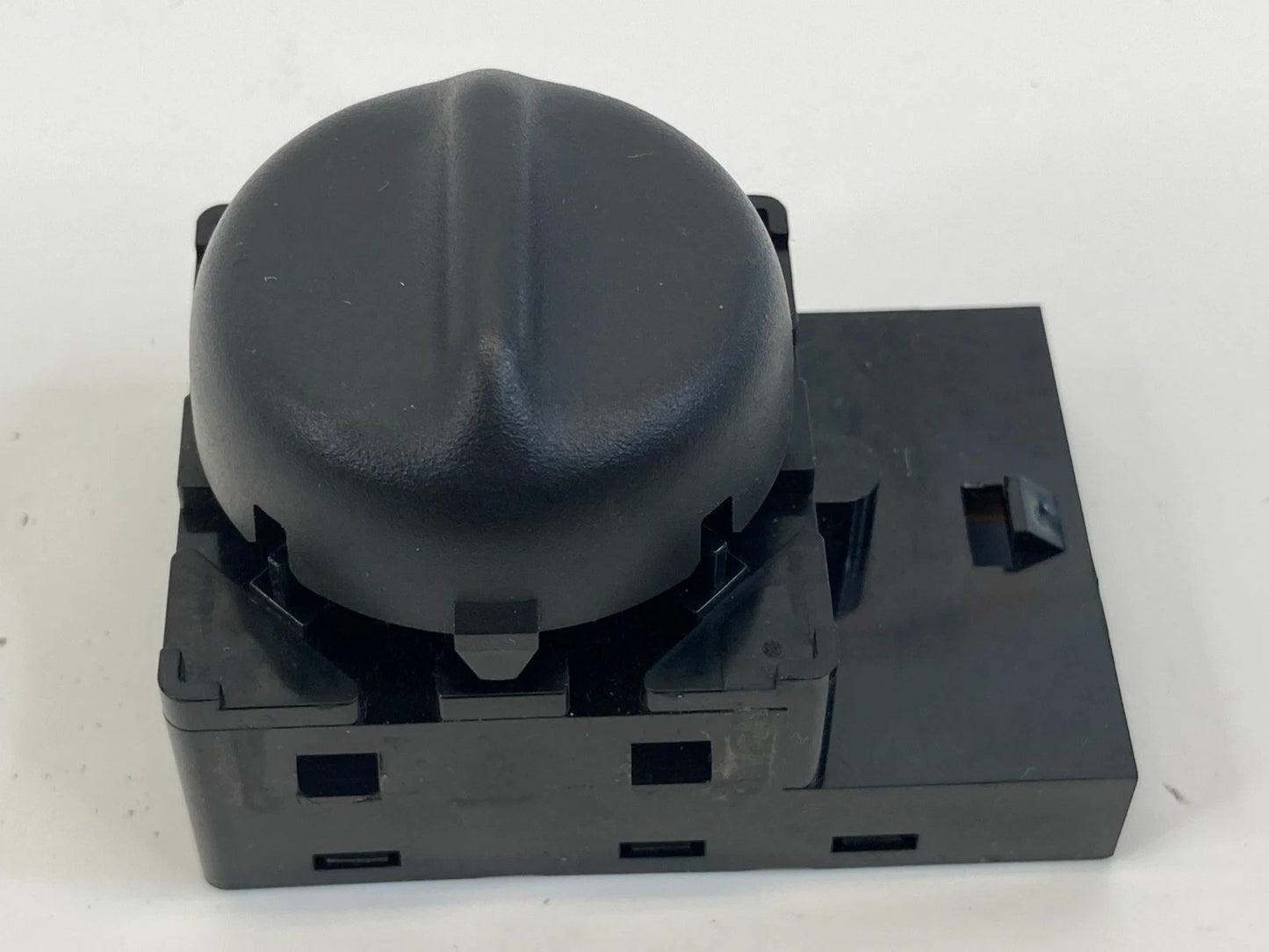 2012-2017 Chevrolet Traverse Front Left Seat Lumbar Control Switch 25926719 OEM