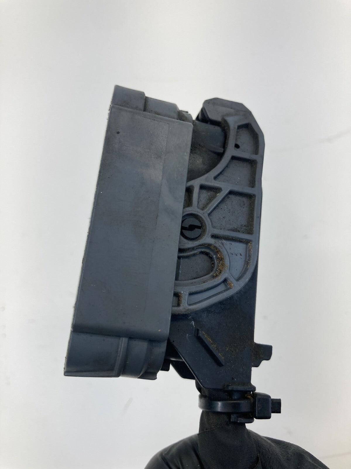 2014-2016 Kia Soul 1.6L L4 M/T ABS Anti Lock Brake Pump Plug Connector OEM