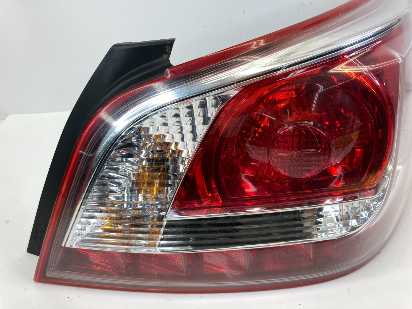 2013 2014 Nissan Altima SEDAN Rear Right Side Taillight Tail Lamp w/o Led OEM