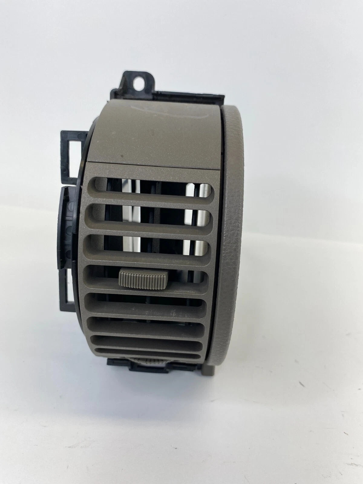 05-07 INFINITI G35 CENTER DASH LEFT SIDE A/C AIR VENT GRILLE OUTLET 68751-AC700