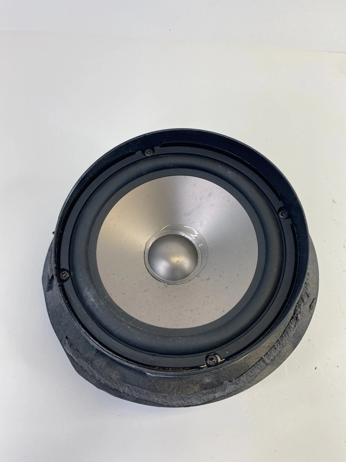 2003-2006 MERCEDES BENZ E500 REAR LEFT SIDE DOOR AUDIO SPEAKER A2118202502 OEM