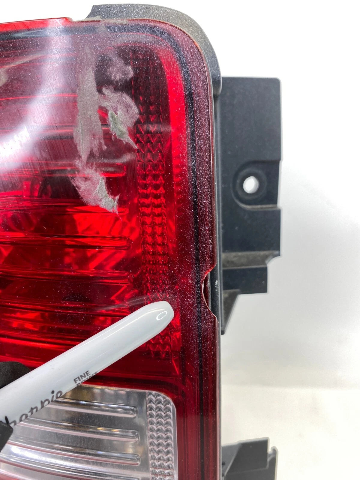 2008-2012 JEEP LIBERTY REAR LEFT SIDE TAILLIGHT LAMP ASSEMBLY 55157347AC OEM