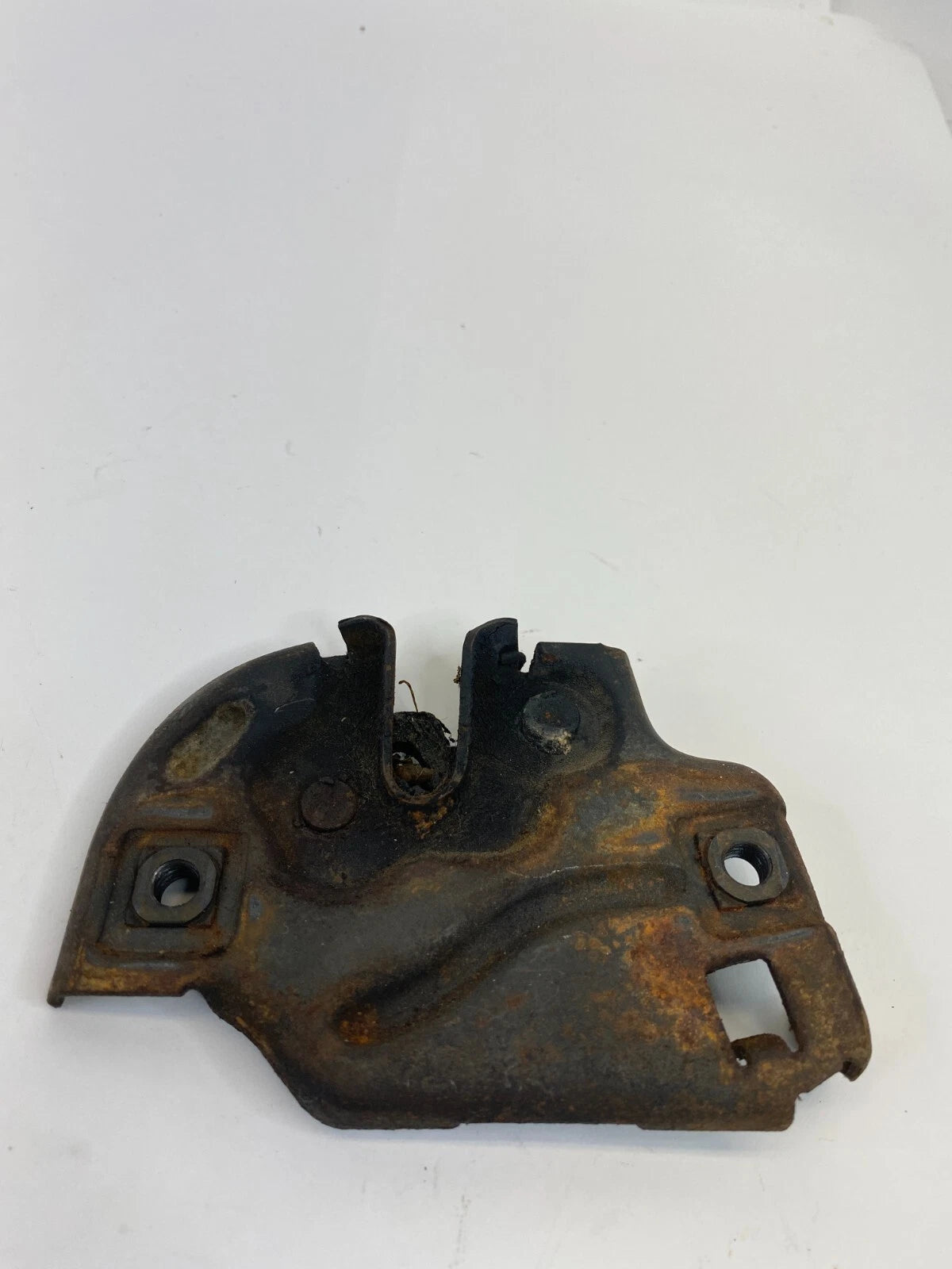 1999 2000 CADILLAC ESCALADE 92-00 GMC YUKON PRIMARY HOOD LOCK LATCH ASSEMBLY
