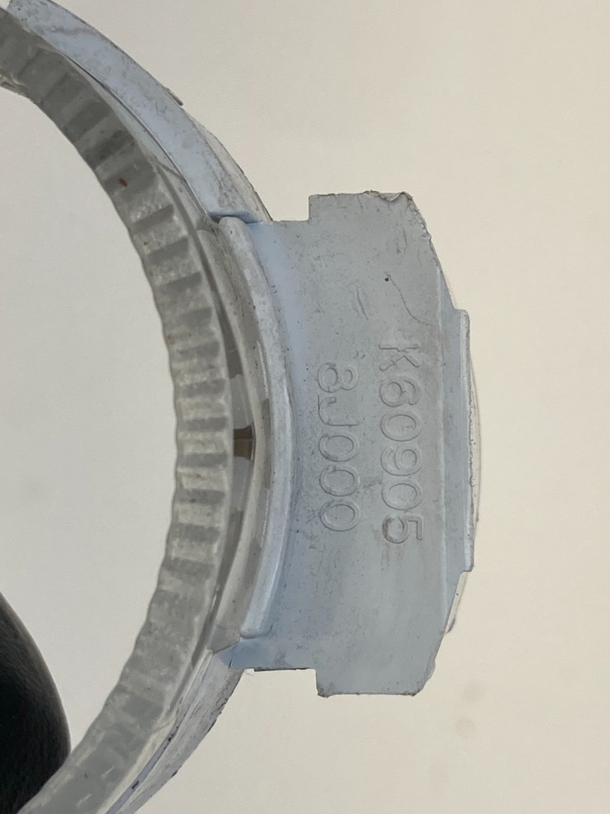 2003 2004 Infiniti G35 Ignition Switch Housing Bezel w/Light K60905-8J00 OEM