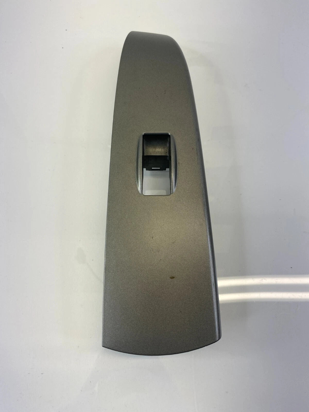 2004-2009 TOYOTA PRIUS REAR LEFT DOOR WINDOW SWITCH BEZEL TRIM PANEL 74272-47050