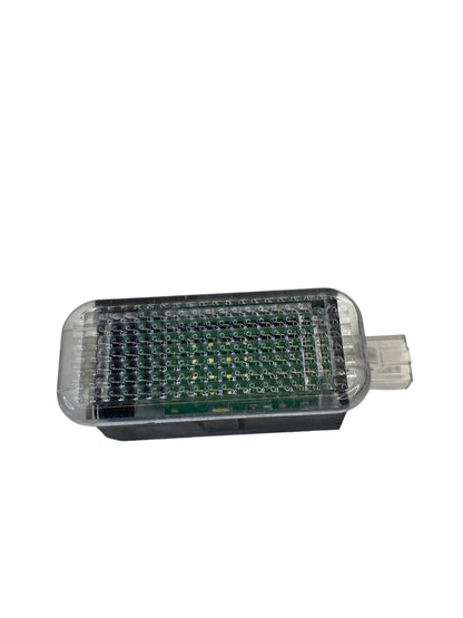 2006-2011 AUDI A6 A6 QUATTRO INTERIOR GLOVE BOX LIGHT COURTESY LAMP 4E0947415