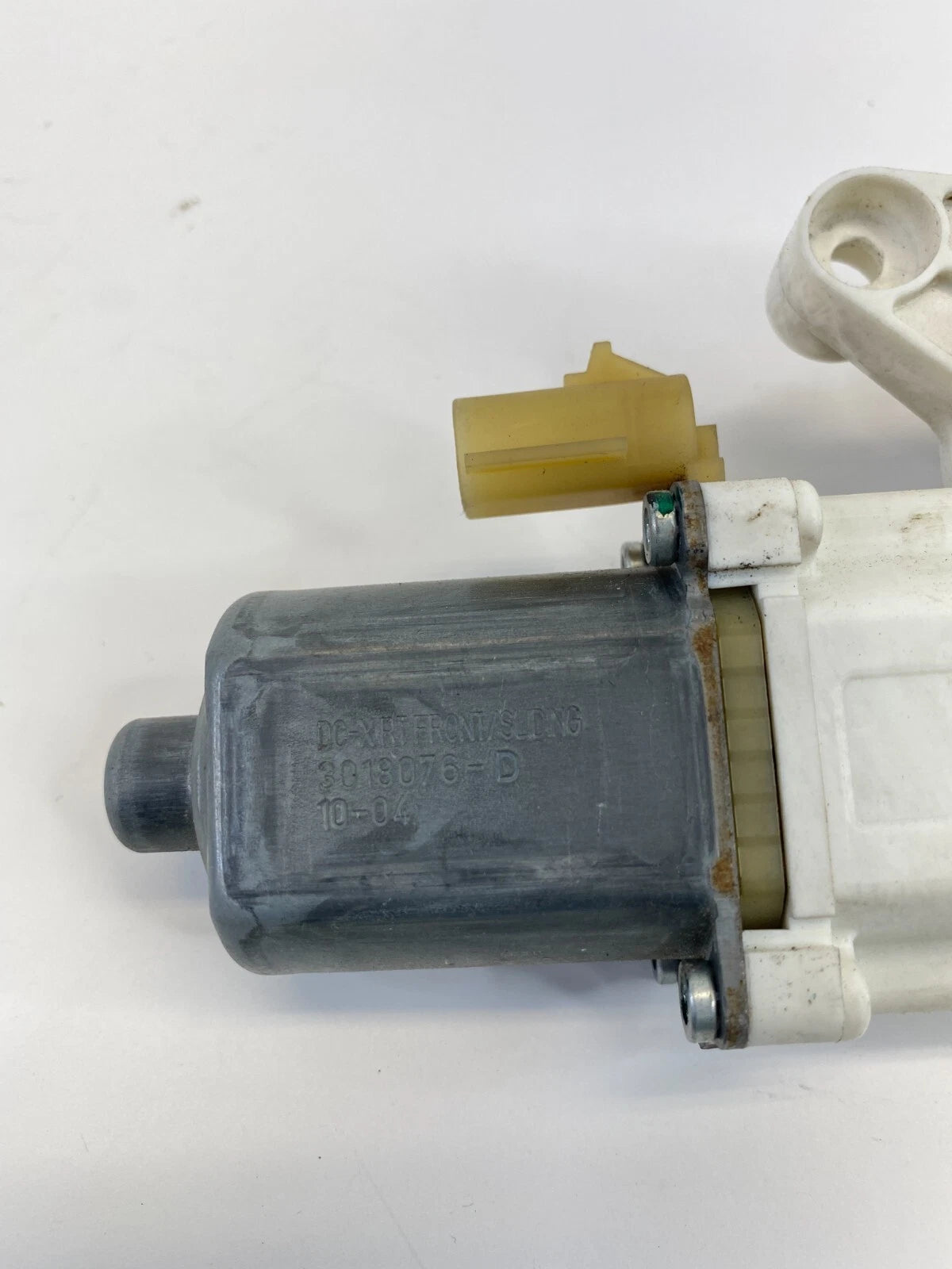 2009-2014 VW ROUTAN REAR RH RIGHT SLIDING DOOR POWER WINDOW MOTOR 0130822334 OEM