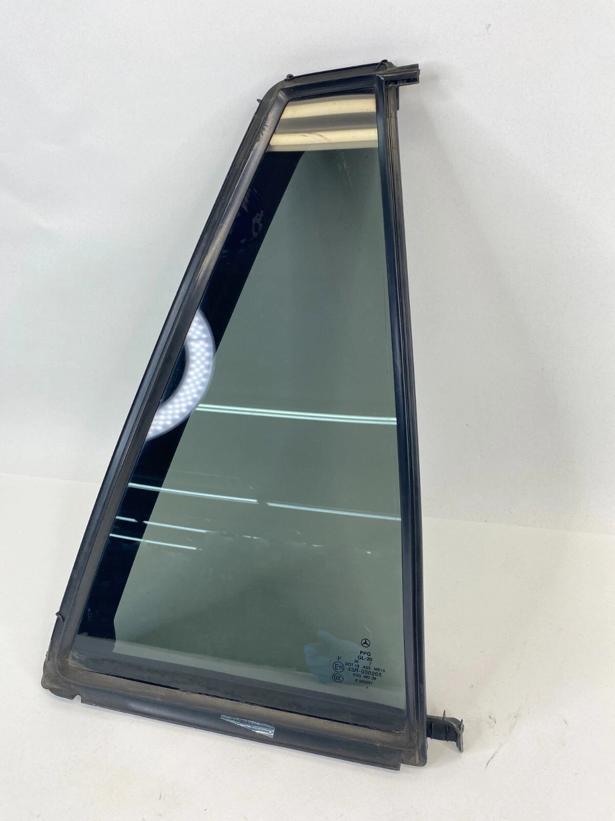 06-12 MERCEDES-BENZ R350 REAR RIGHT SIDE QUARTER WINDOW GLASS A2517301855 OEM