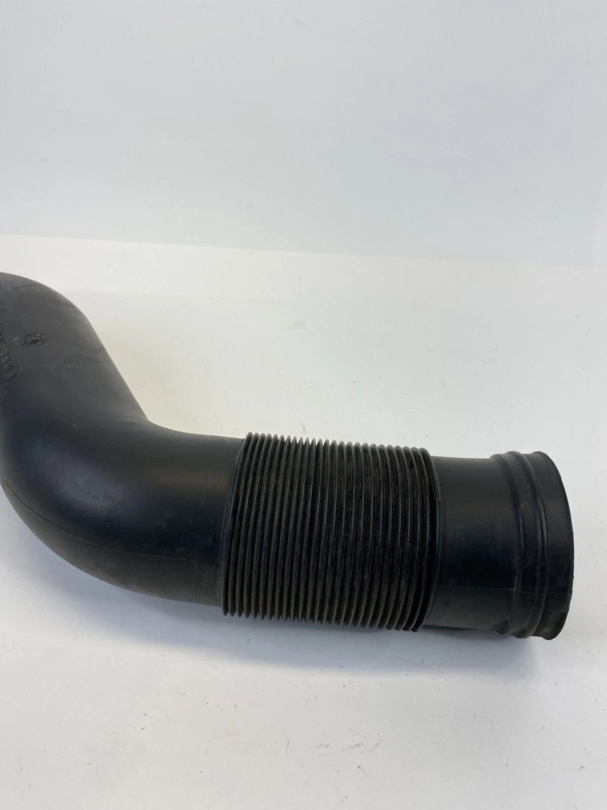 2006-2012 MERCEDES-BENZ ML350 RIGHT AIR INTAKE DUCT TUBE HOSE OEM A1645051461