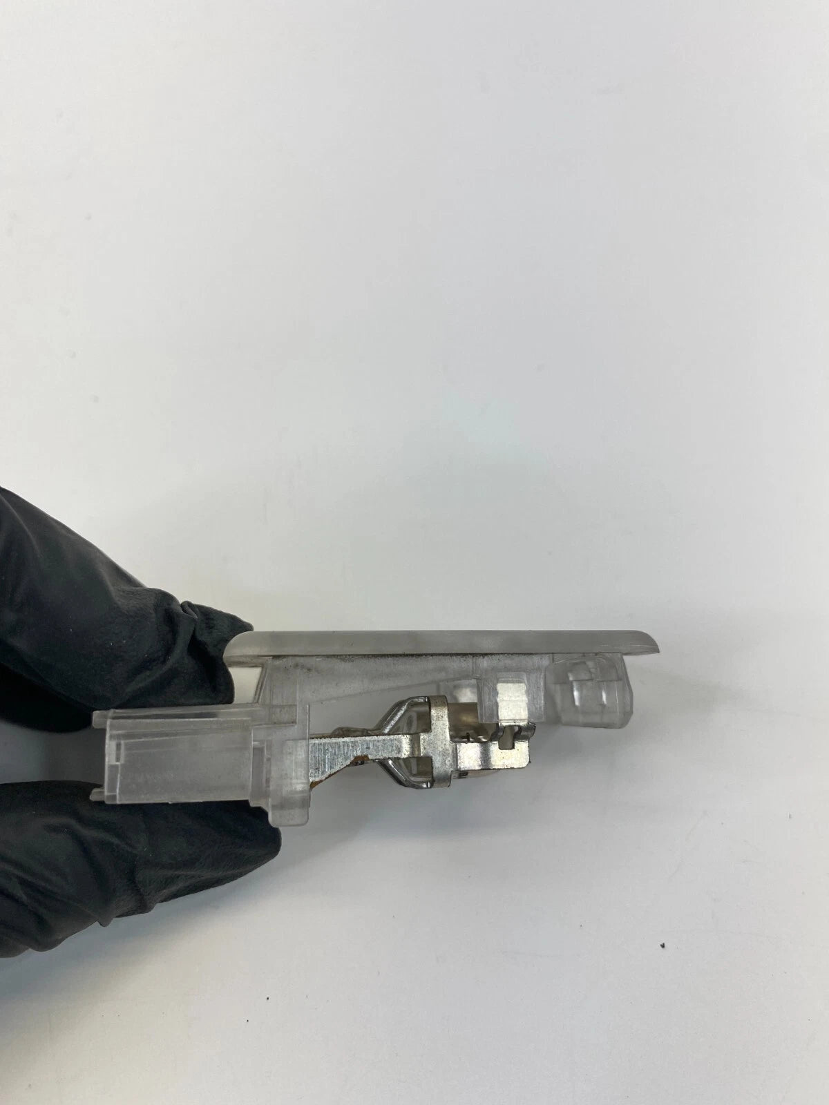 2009-2016 BUICK ENCLAVE REAR TRUNK CARGO INTERIOR COURTESY LIGHT LAMP 13503059