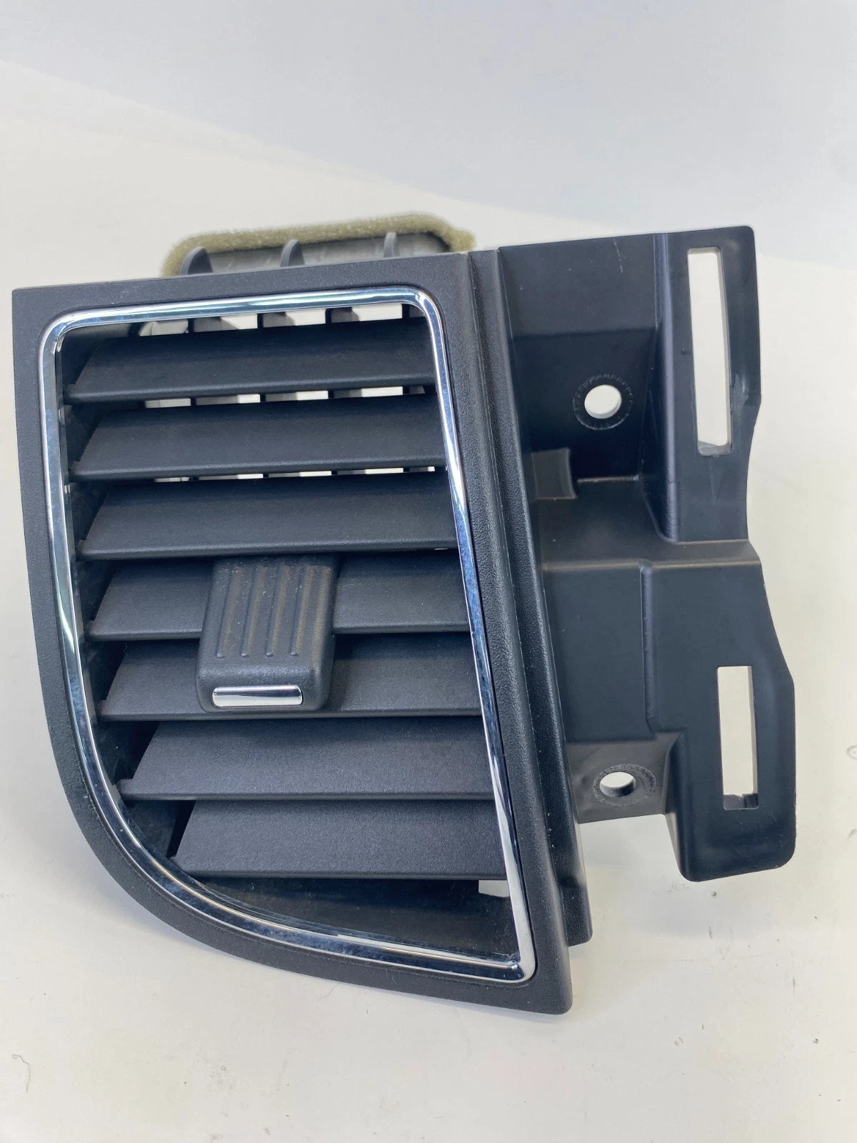 2013-2019 Ford Taurus Dash Left Driver Side AC Air Vent G13-54046B31-A OEM