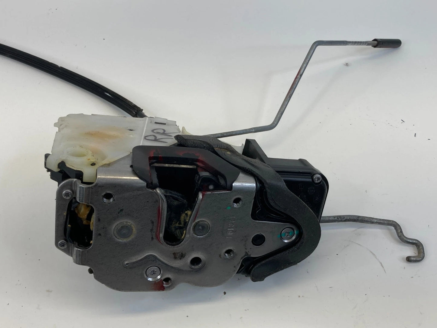 10-15 CHEVY EQUINOX REAR RIGHT SIDE DOOR LOCK LATCH RELEASE ACTUATOR 13579552