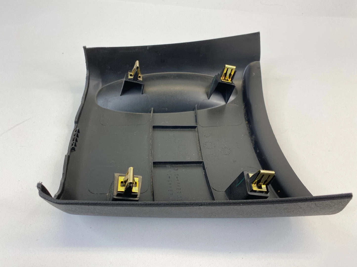 2007-2009 PONTIAC TORRENT REAR LOWER CENTER CONSOLE PANEL TRIM COVER 22722113