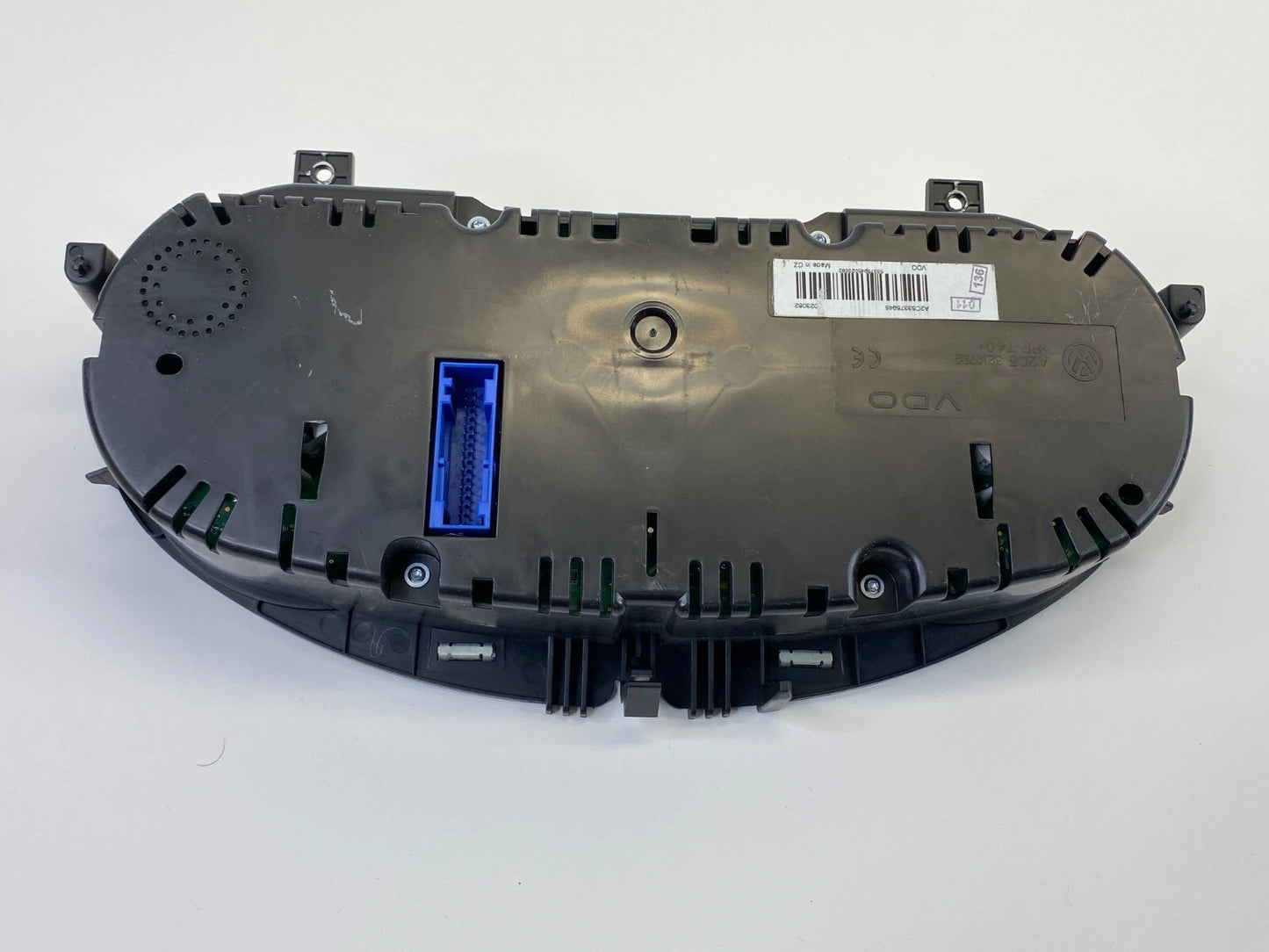 2010 2011 VOLKSWAGEN CC DASH CLUSTER SPEEDOMETER GAUGES 3C8-920-970-M 133K