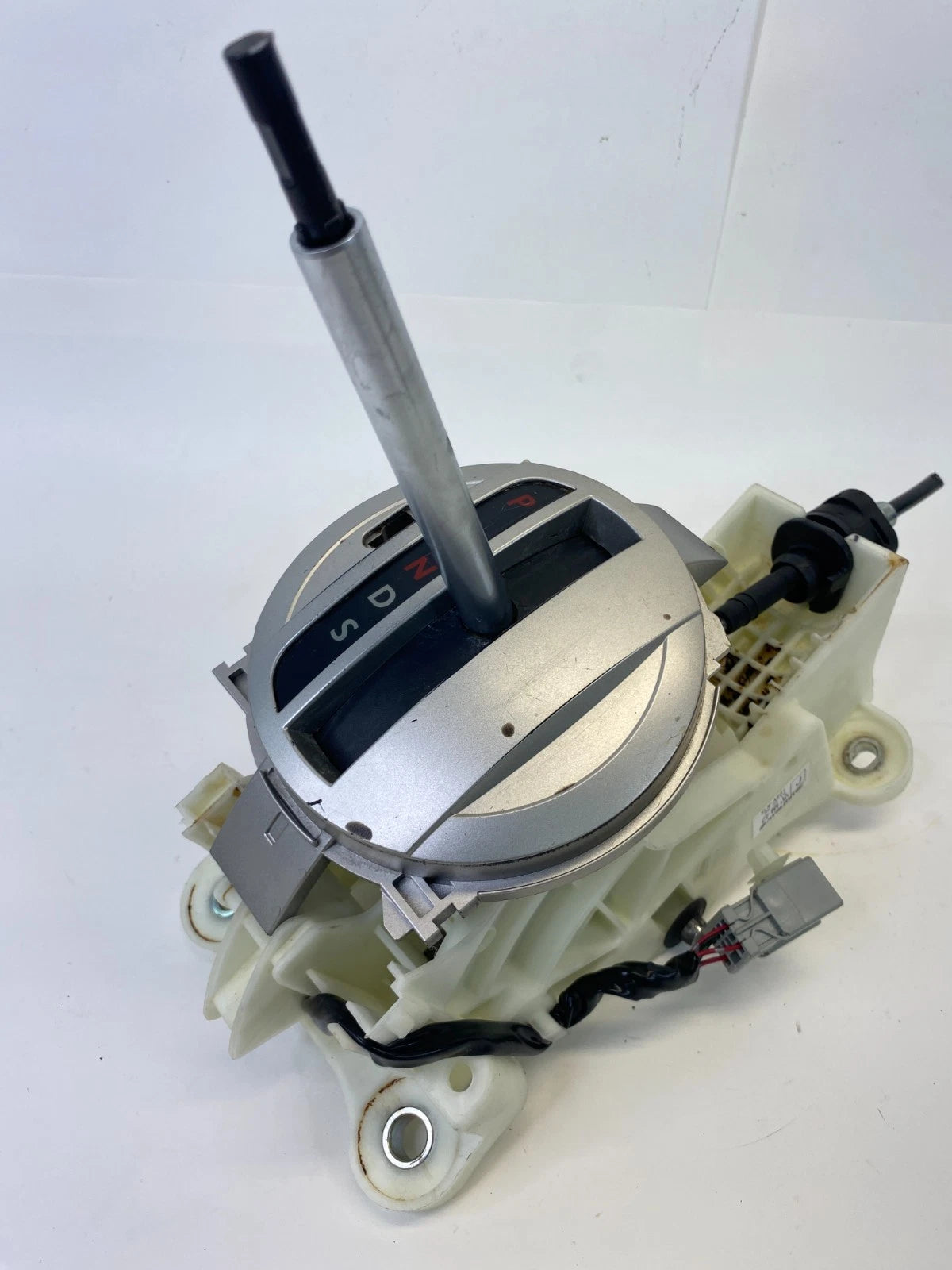 2007 2008 HONDA FIT AUTOMATIC TRANS GEAR SHIFTER SELECTOR LEVER ASSY SLNA601 OEM