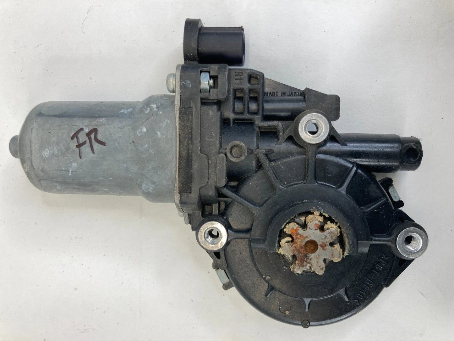 2007-2013 SUZUKI SX4 FRONT RIGHT DOOR POWER WINDOW MOTOR 83560-63J00 OEM