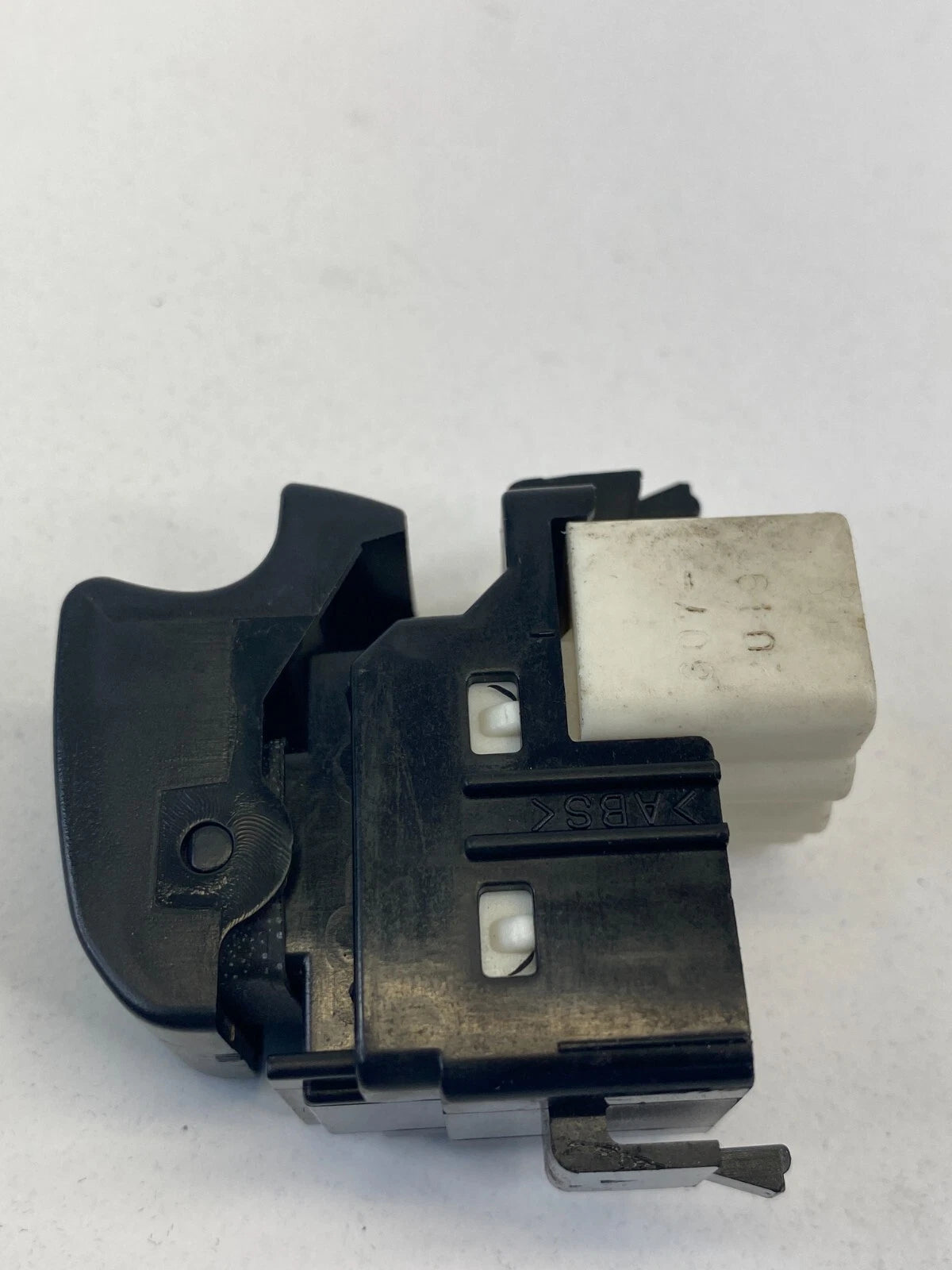 2004-2009 TOYOTA PRIUS REAR RIGHT SIDE DOOR POWER WINDOW CONTROL SWITCH OEM