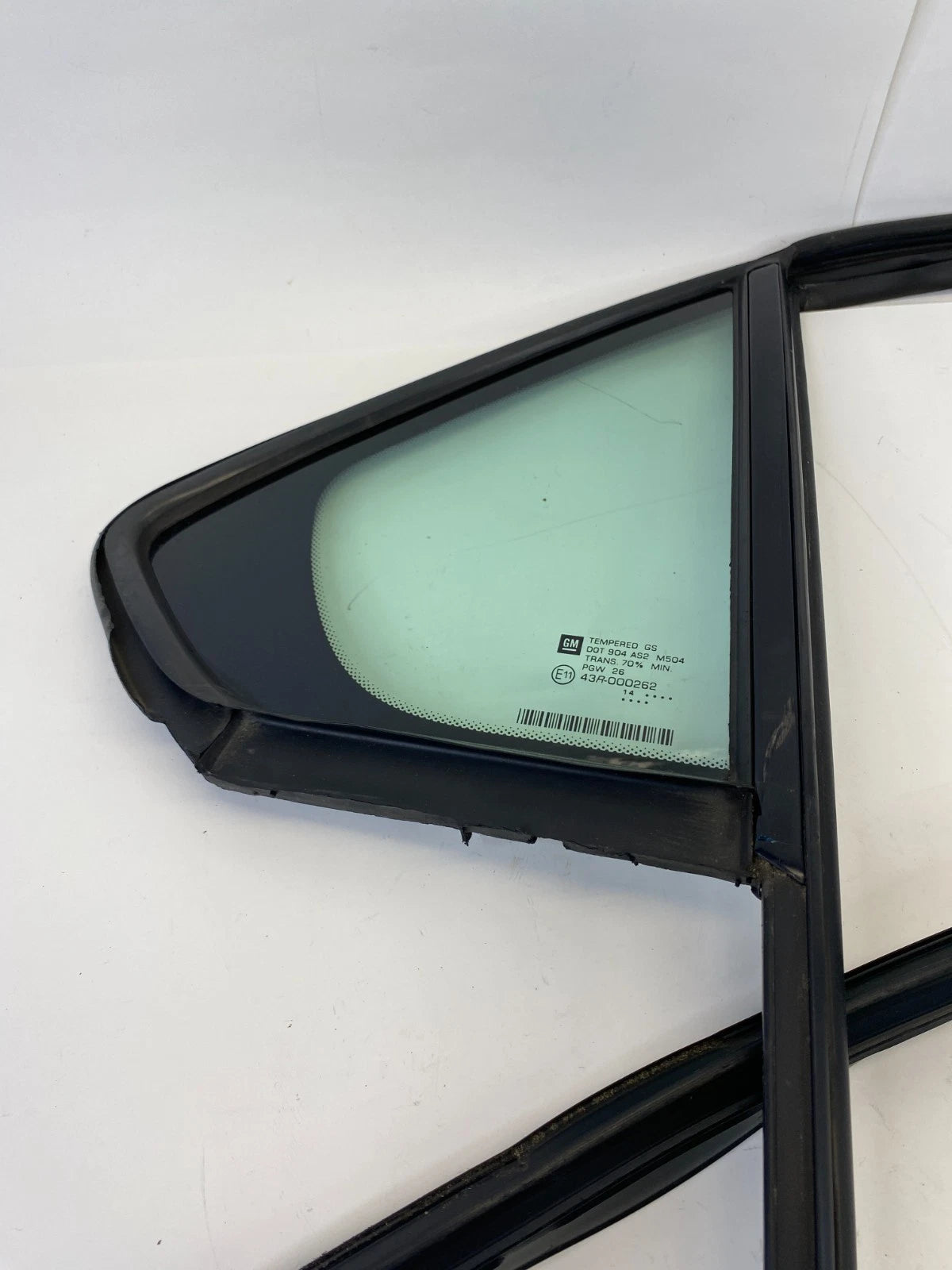 2010-2017 CHEVROLET EQUINOX REAR RIGHT DOOR VENT QUARTER WINDOW GLASS FIXED OEM