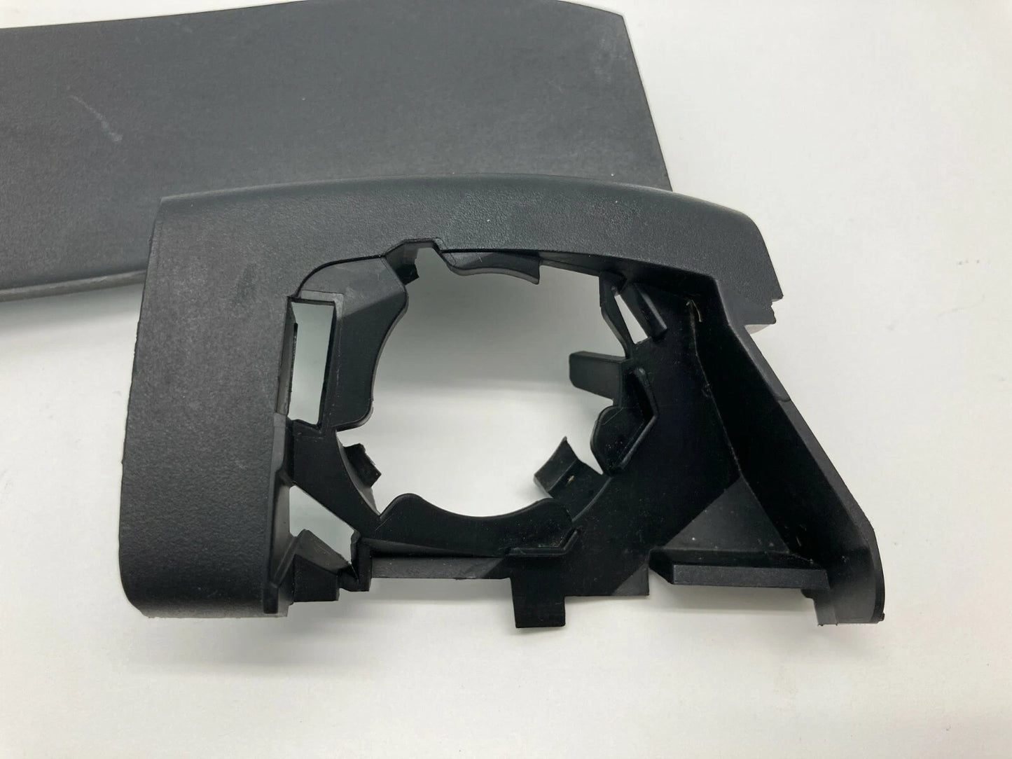 12-18 FORD FOCUS FRONT RIGHT PASSENGER SIDE DOOR SPEAKER GRILLE COVER TRIM OEM